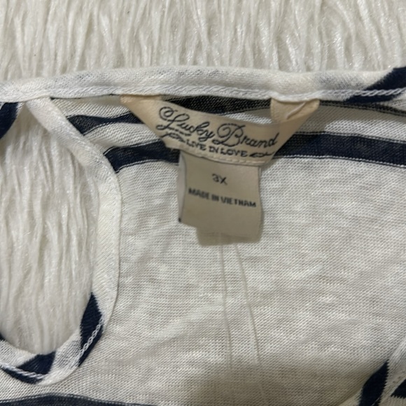 Lucky brand white blue striped plus size top size 3x new with tag - Picture 3 of 5
